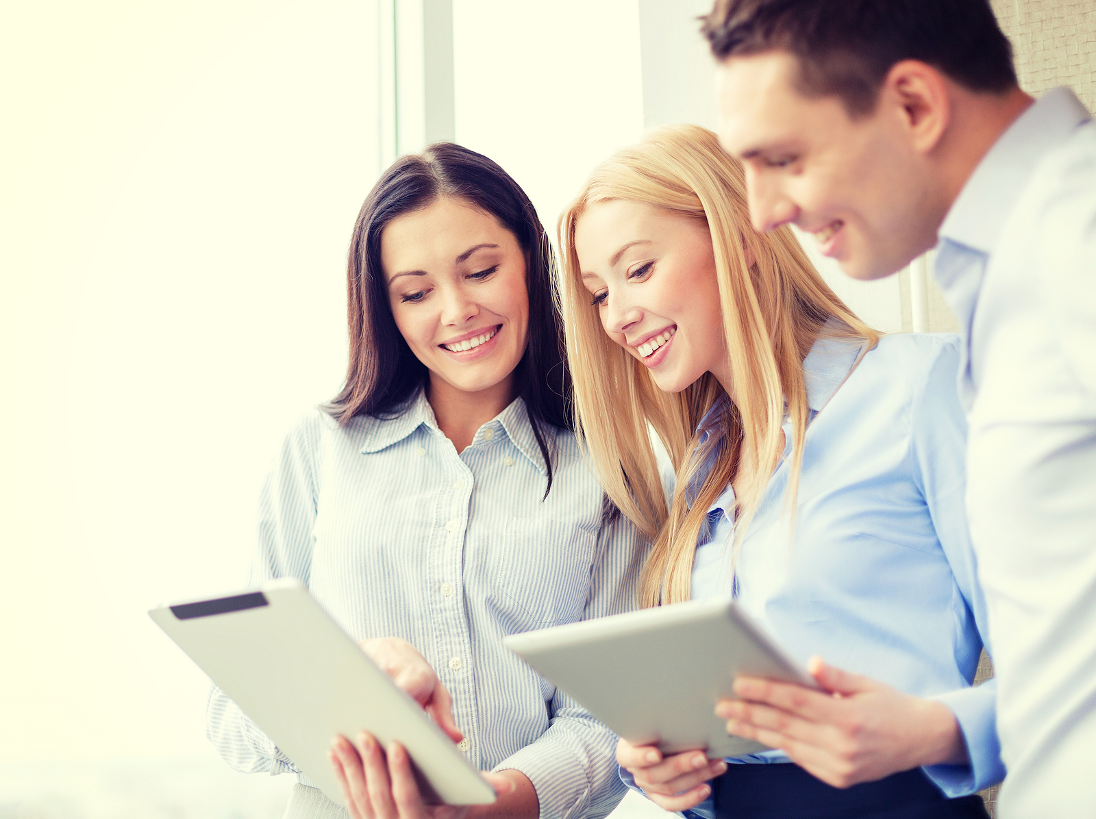 5 PLR Incorporated team in a professional setting